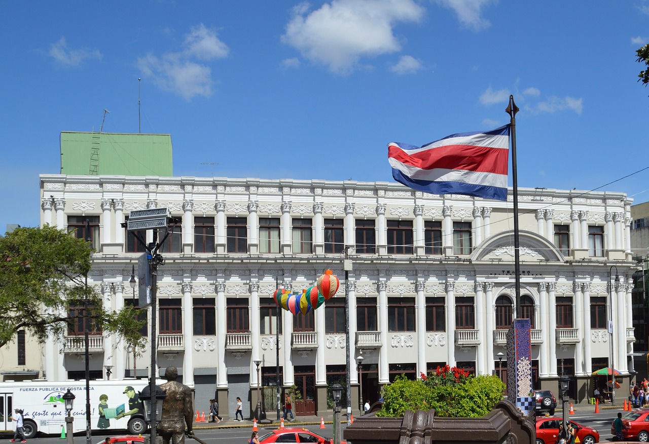 The service industry in Costa Rica expands its dominance