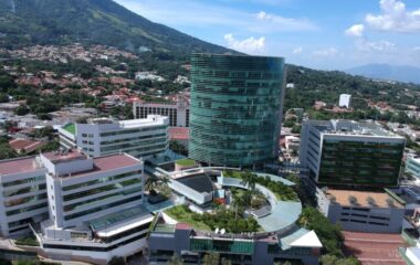 private investment in El Salvador